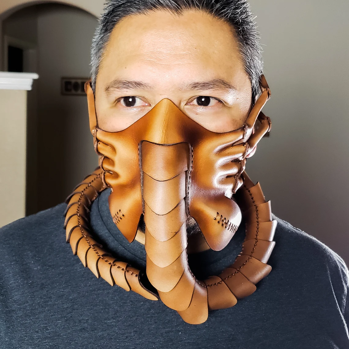 Facehugger Mask